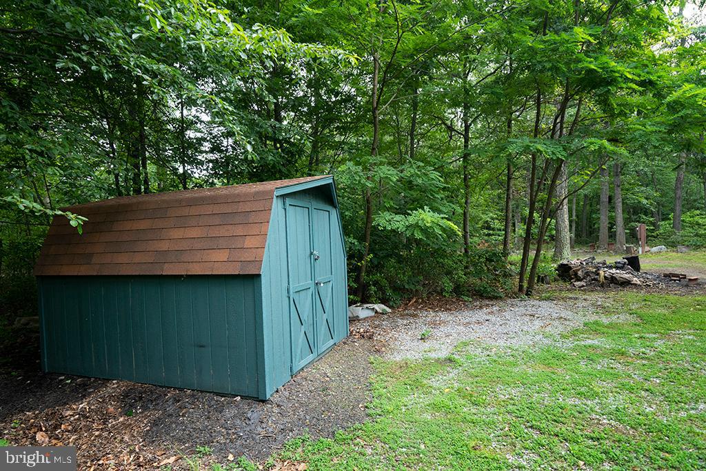 SPRUCE PINE HOLLOW - Residential