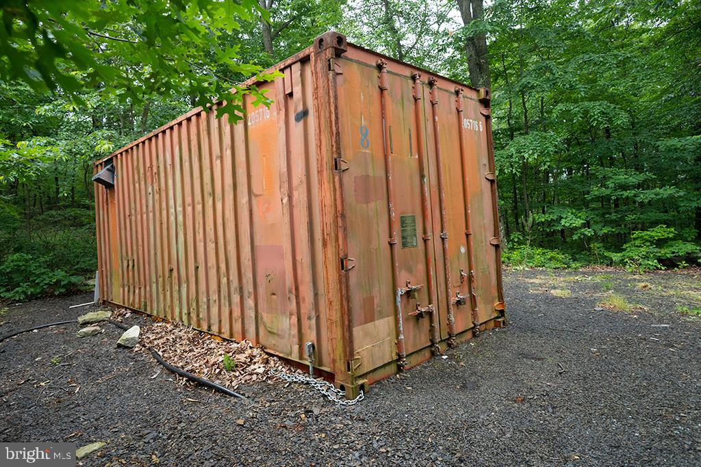 SPRUCE PINE HOLLOW - Residential