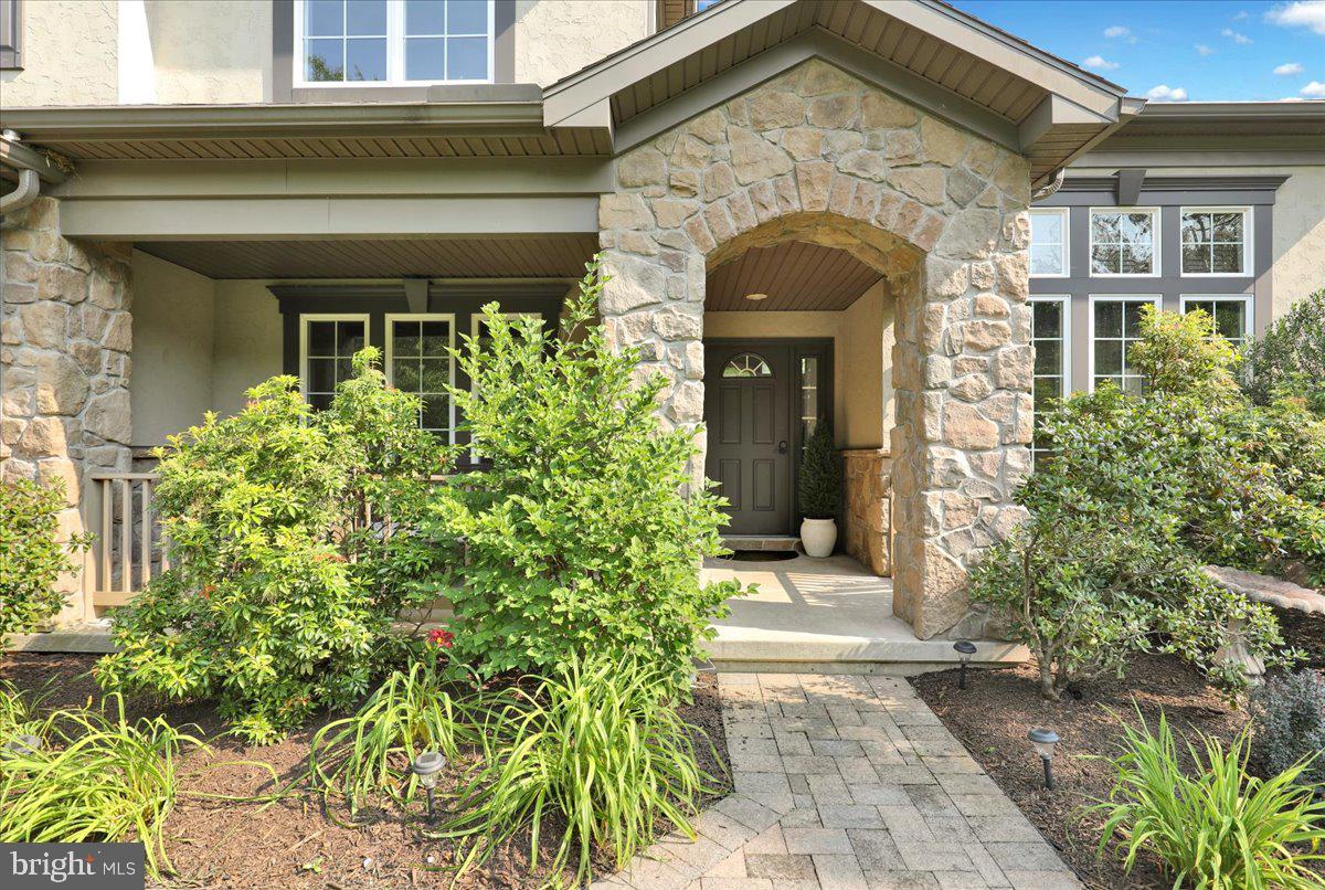 165 SYCAMORE BOULEVARD