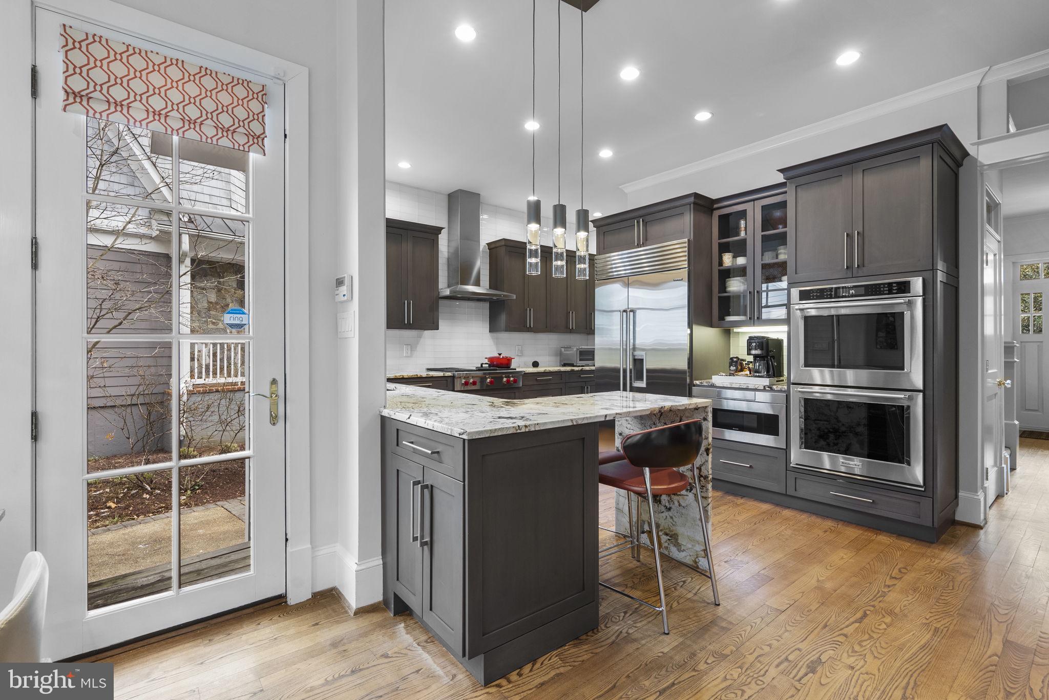 BRADLEY HILLS - Residential