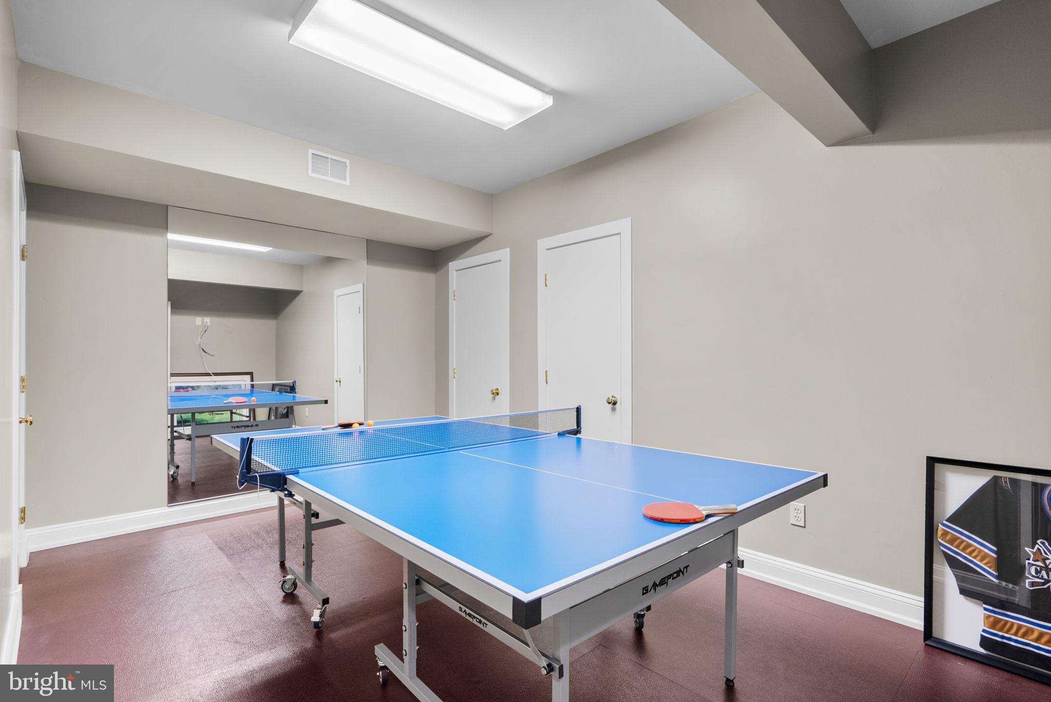 BRADLEY HILLS - Residential