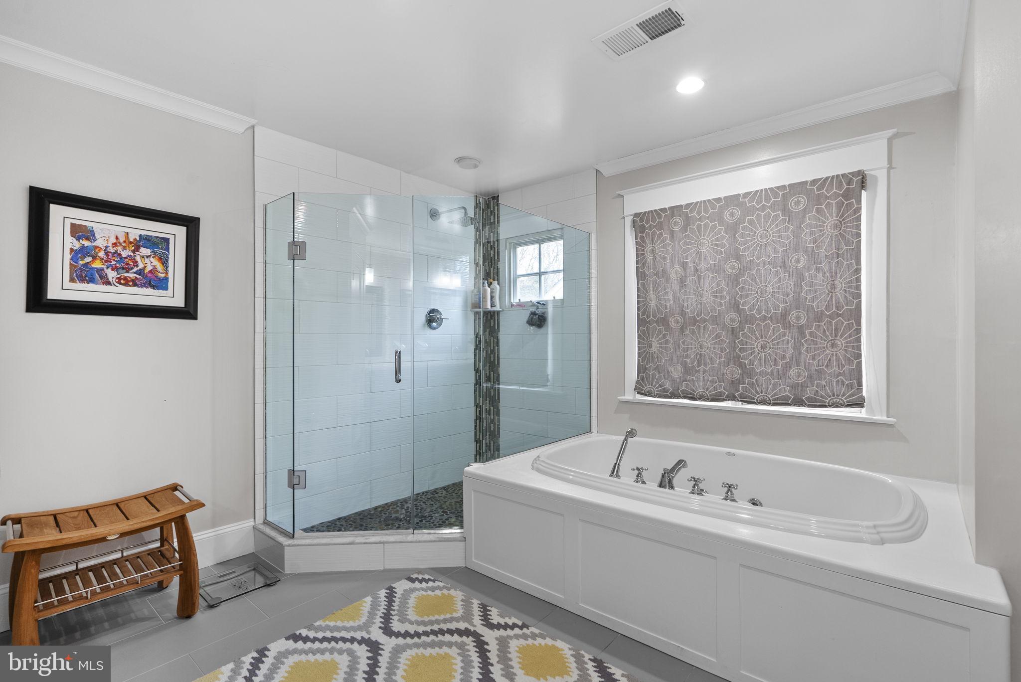 BRADLEY HILLS - Residential