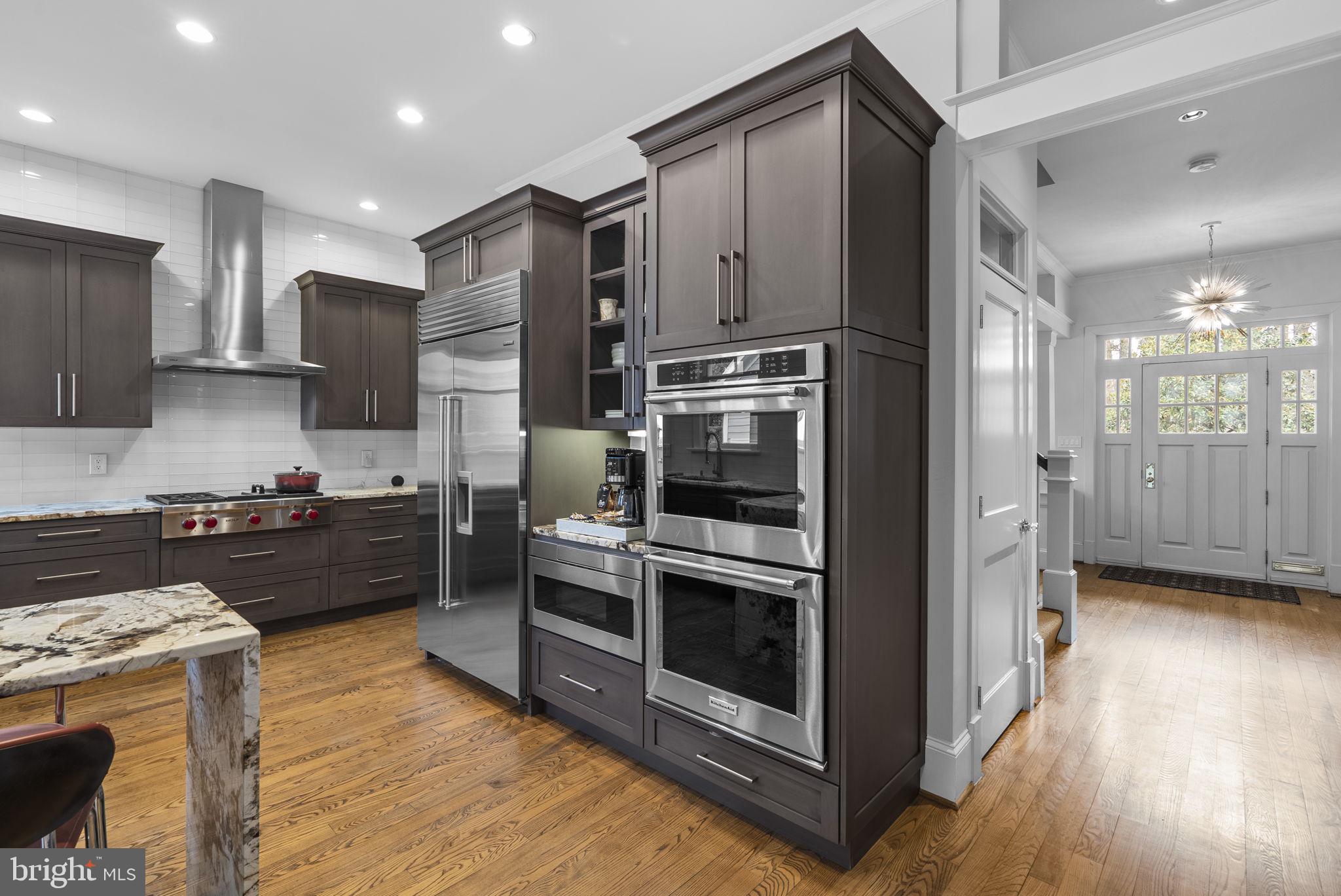 BRADLEY HILLS - Residential