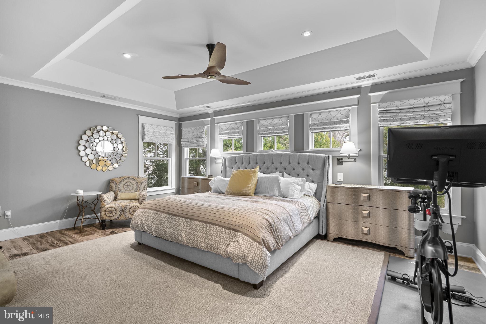 BRADLEY HILLS - Residential