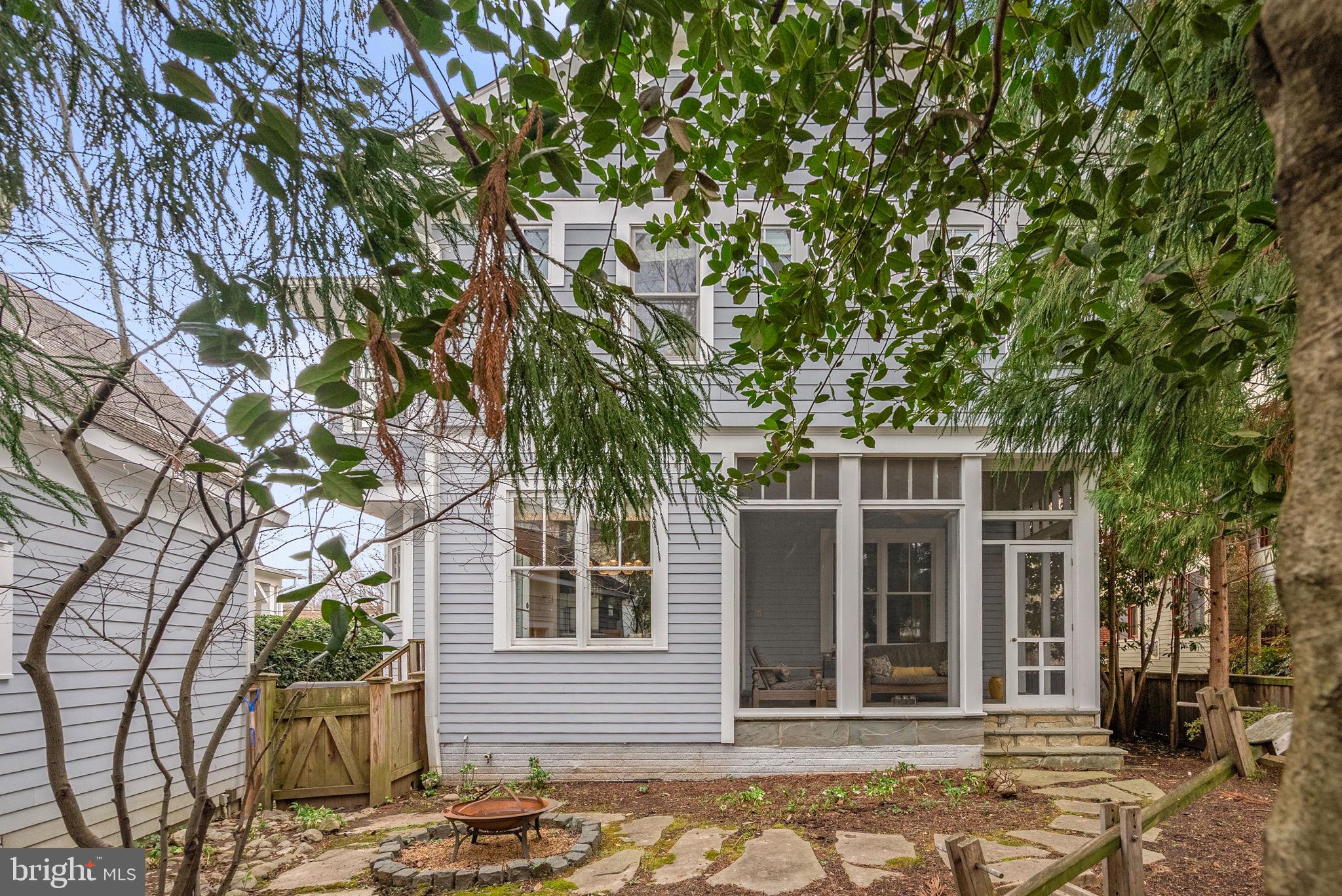 BRADLEY HILLS - Residential