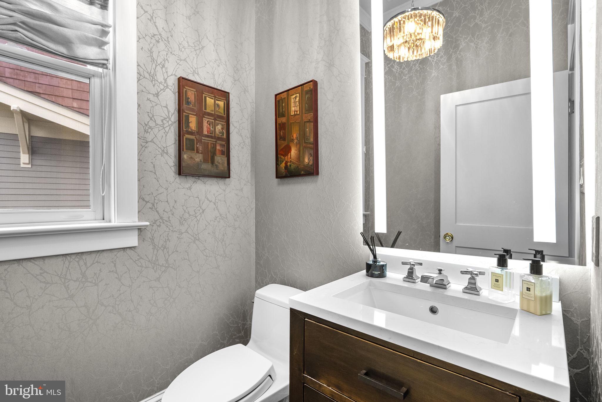 BRADLEY HILLS - Residential