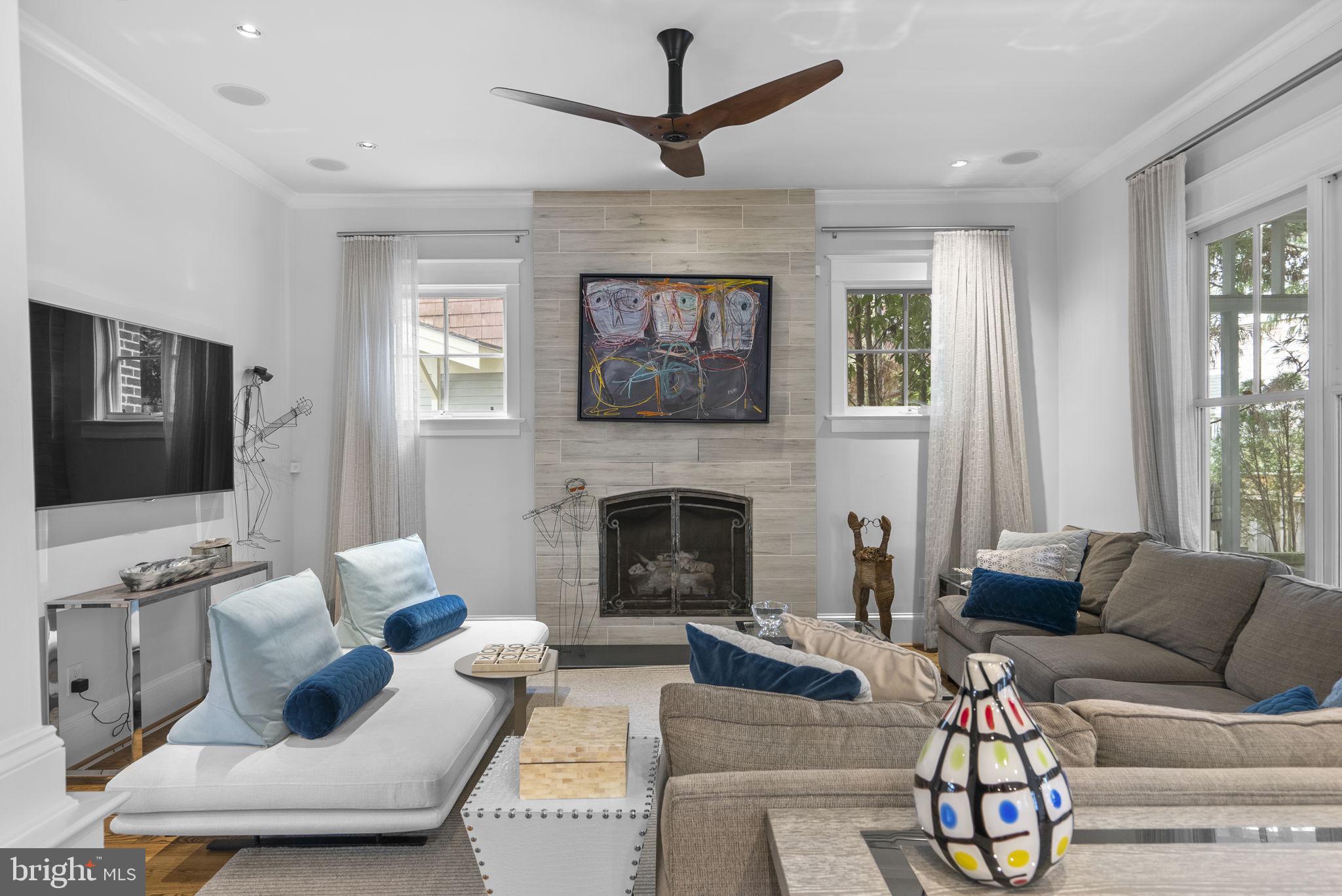 BRADLEY HILLS - Residential