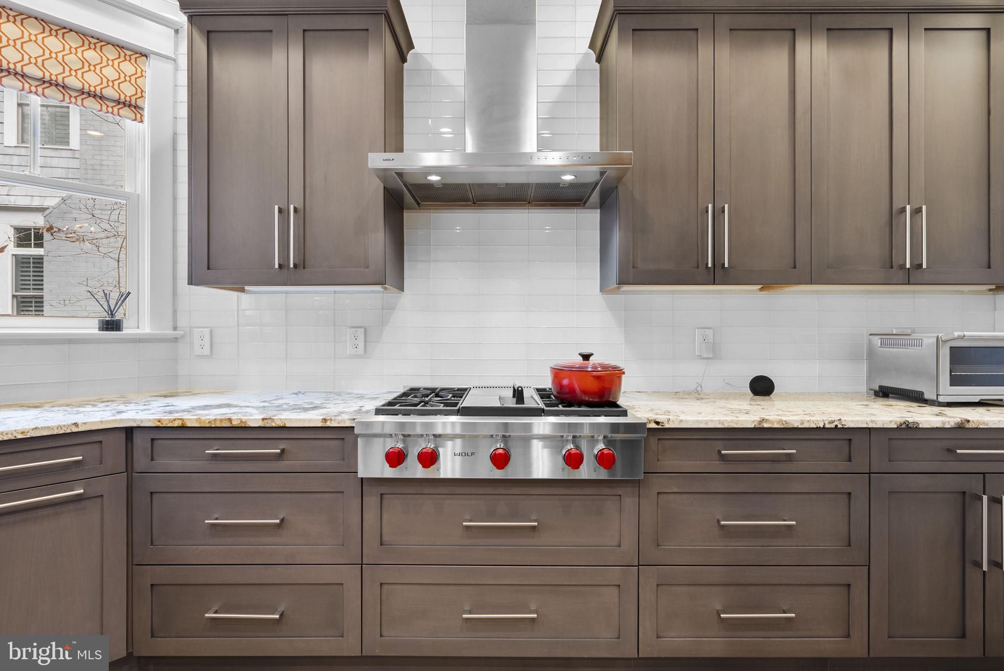 BRADLEY HILLS - Residential