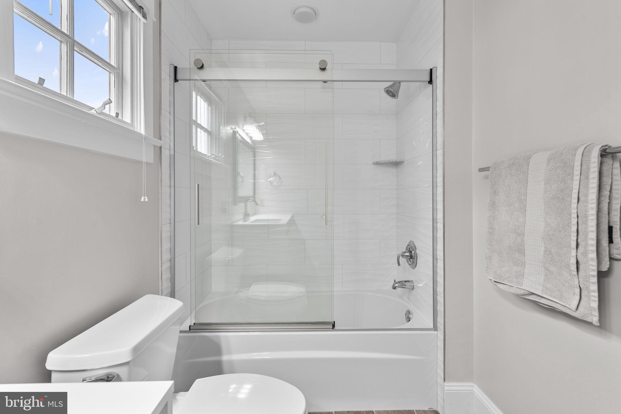 BRADLEY HILLS - Residential