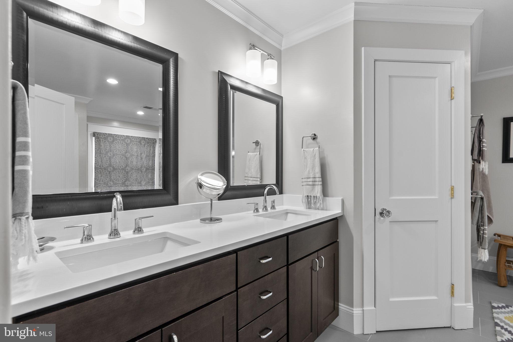 BRADLEY HILLS - Residential