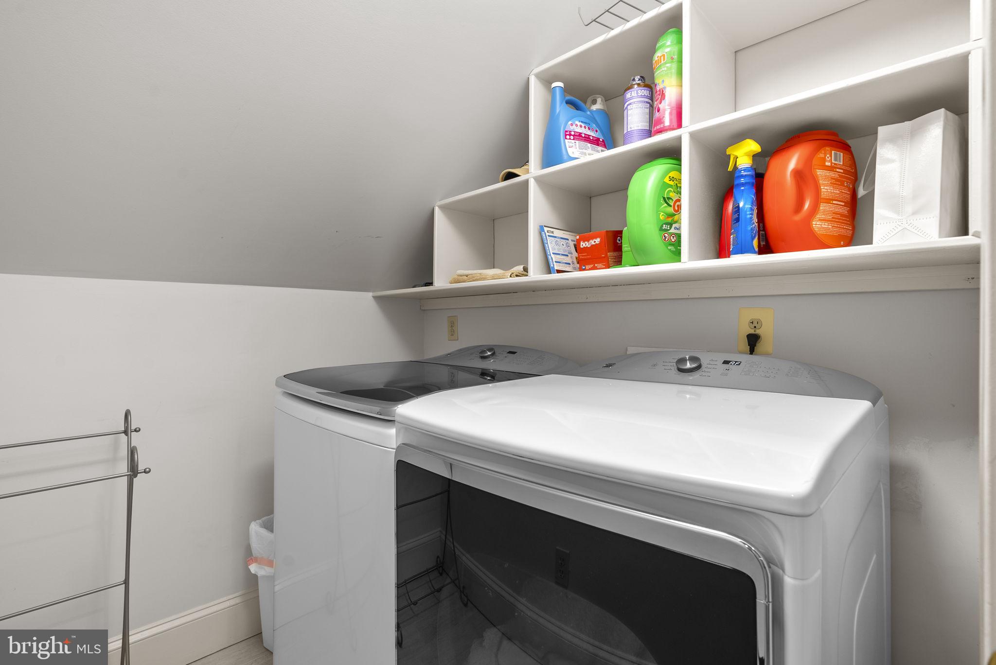 BRADLEY HILLS - Residential