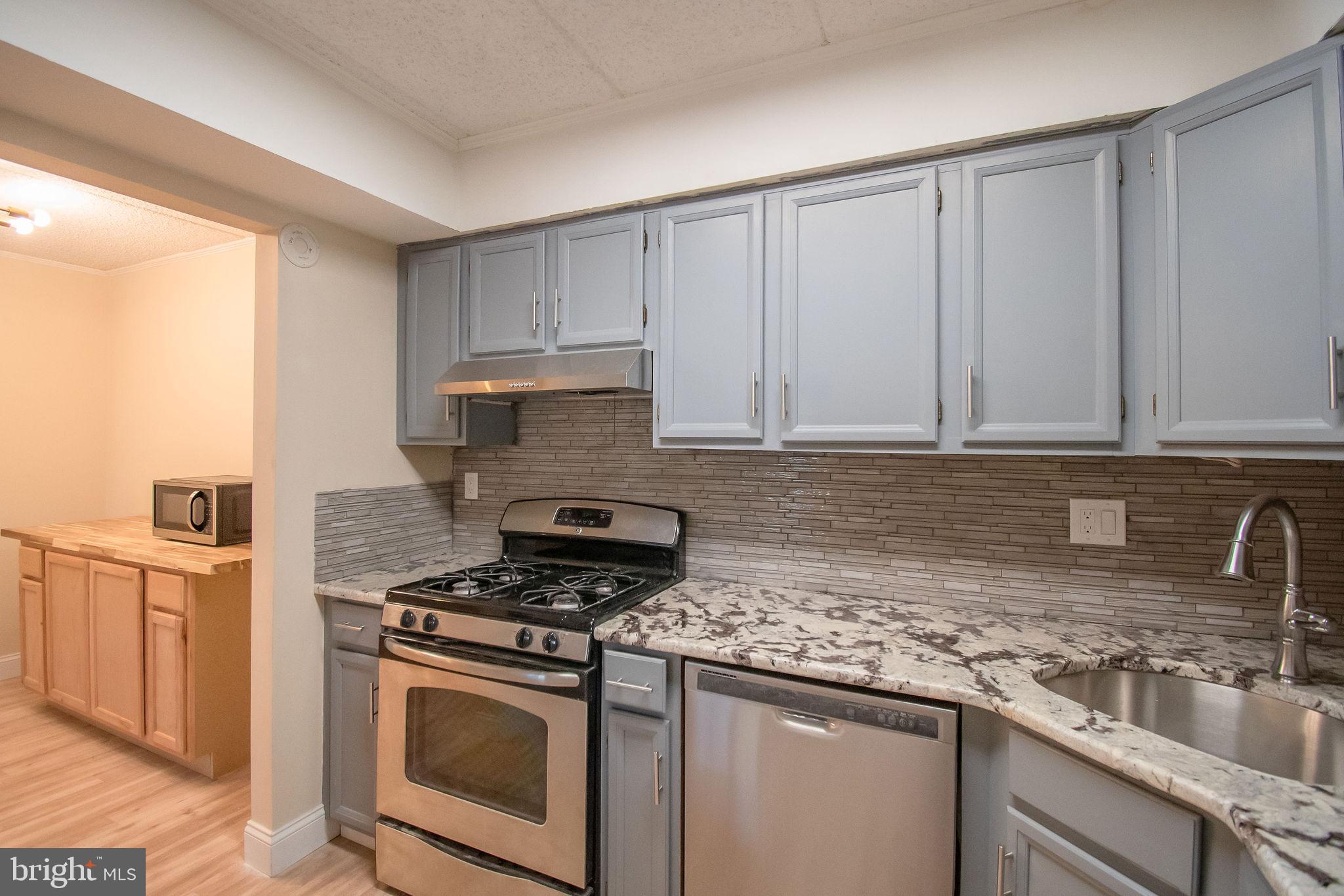 LIBERTY SQUARE - Residential Lease