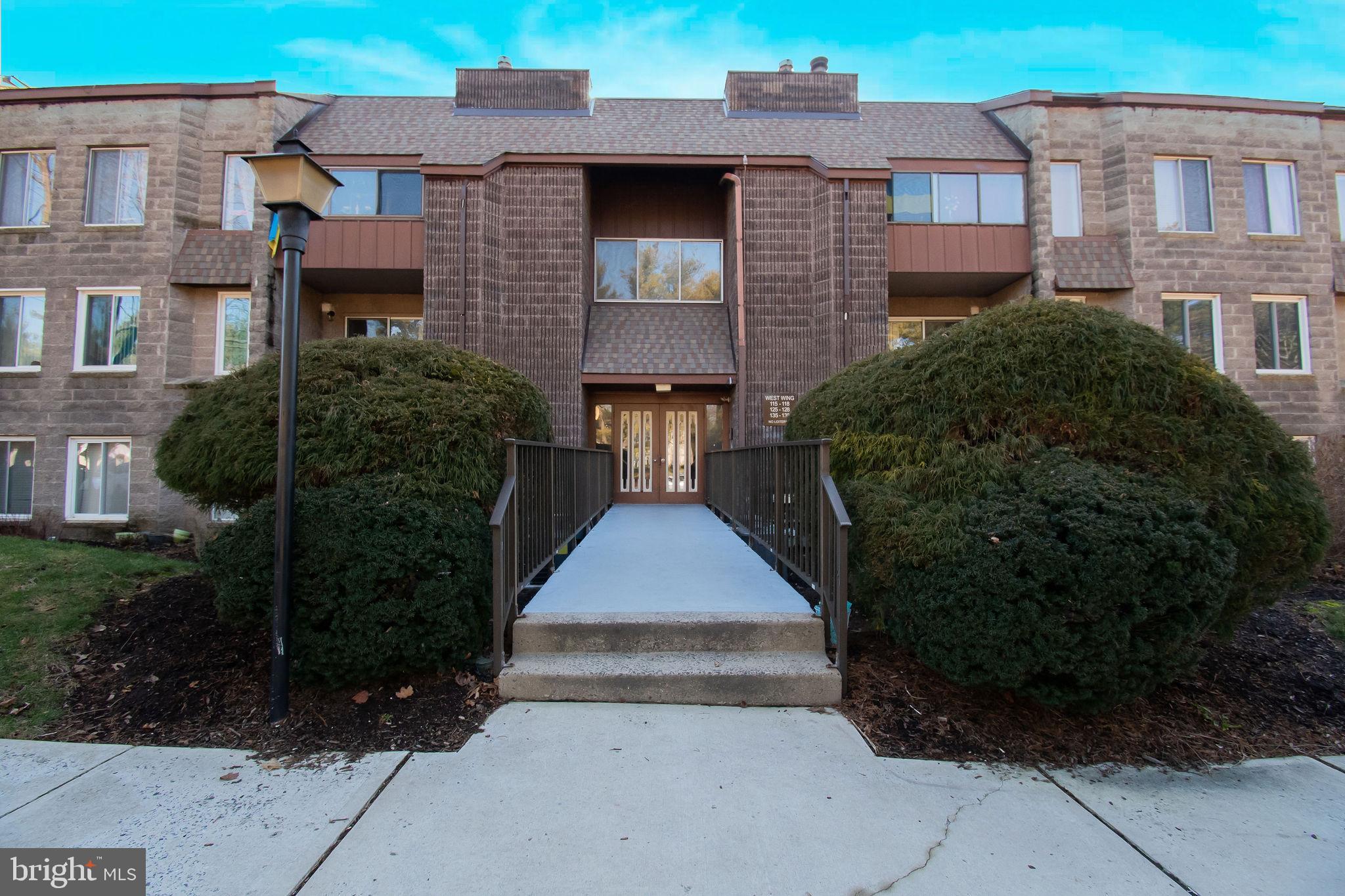 LIBERTY SQUARE - Residential Lease