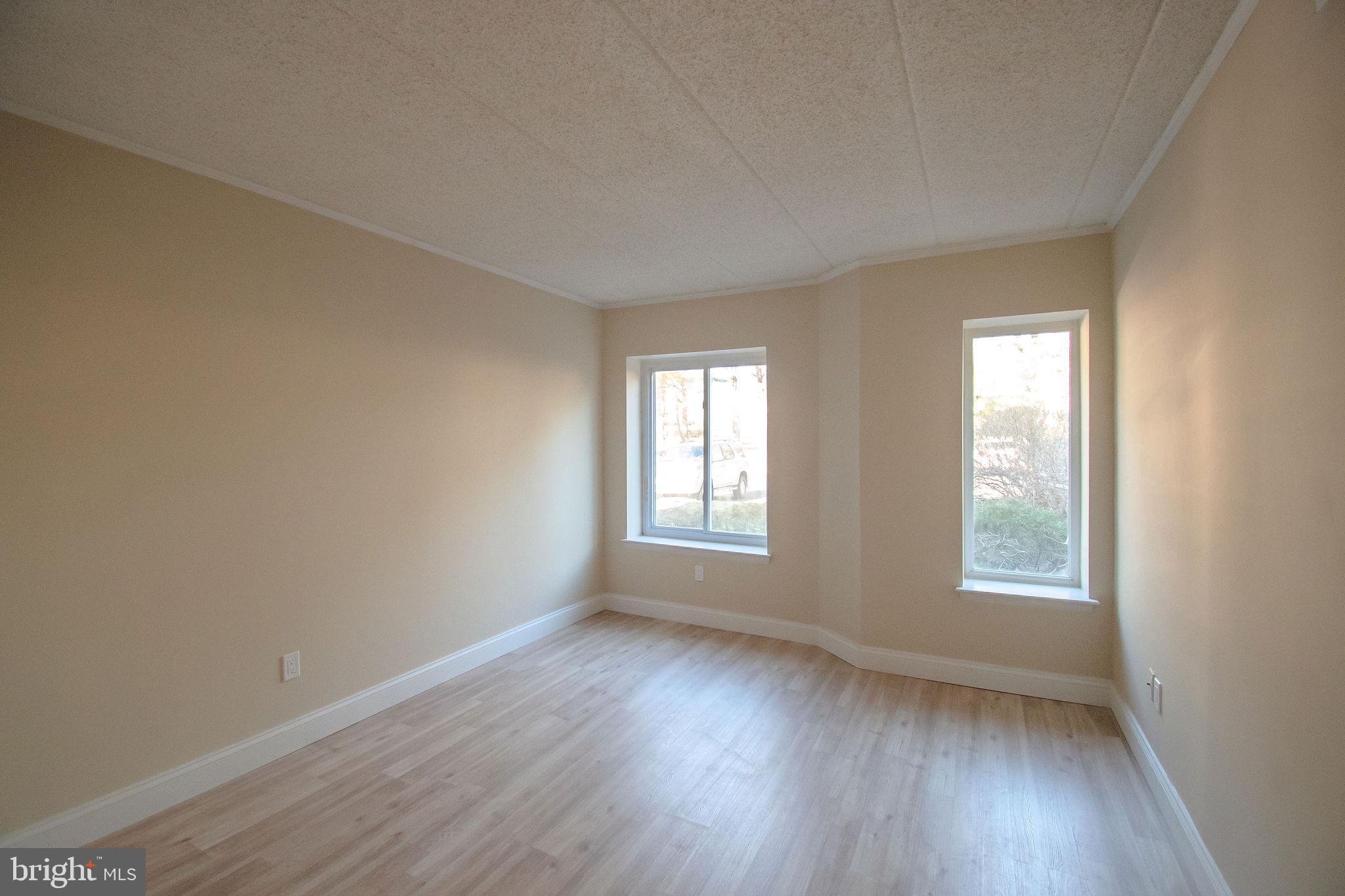 LIBERTY SQUARE - Residential Lease