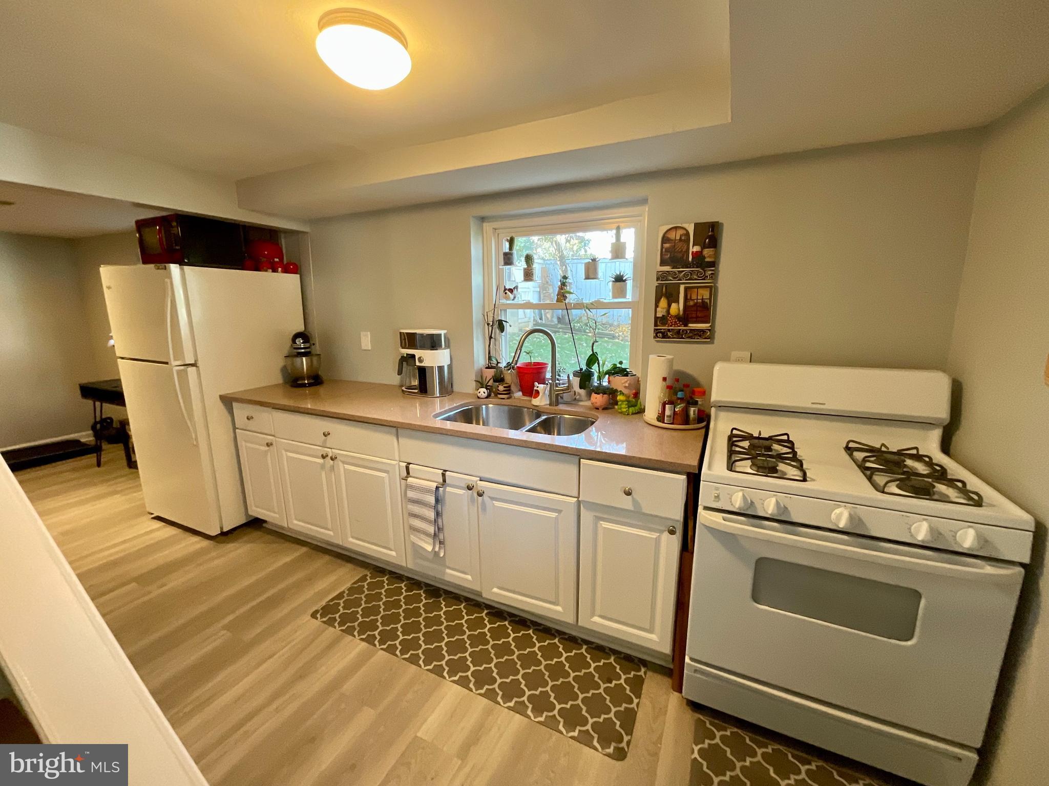 BEL AIR - Residential Lease