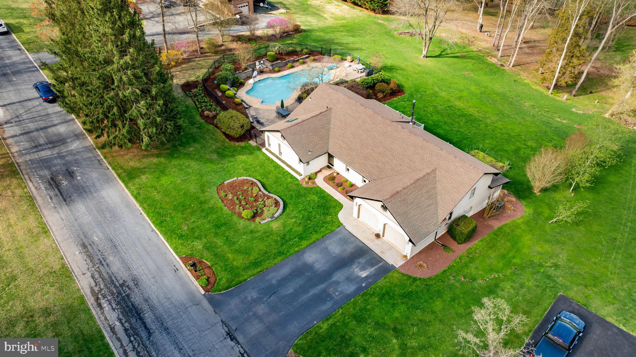 2704 STANLEY DRIVE