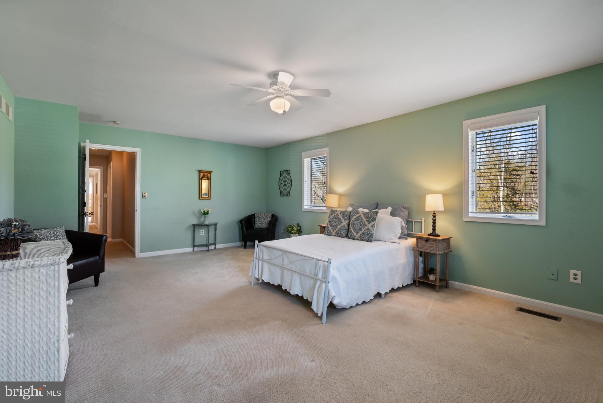 ORCHARD LAKES - Residential