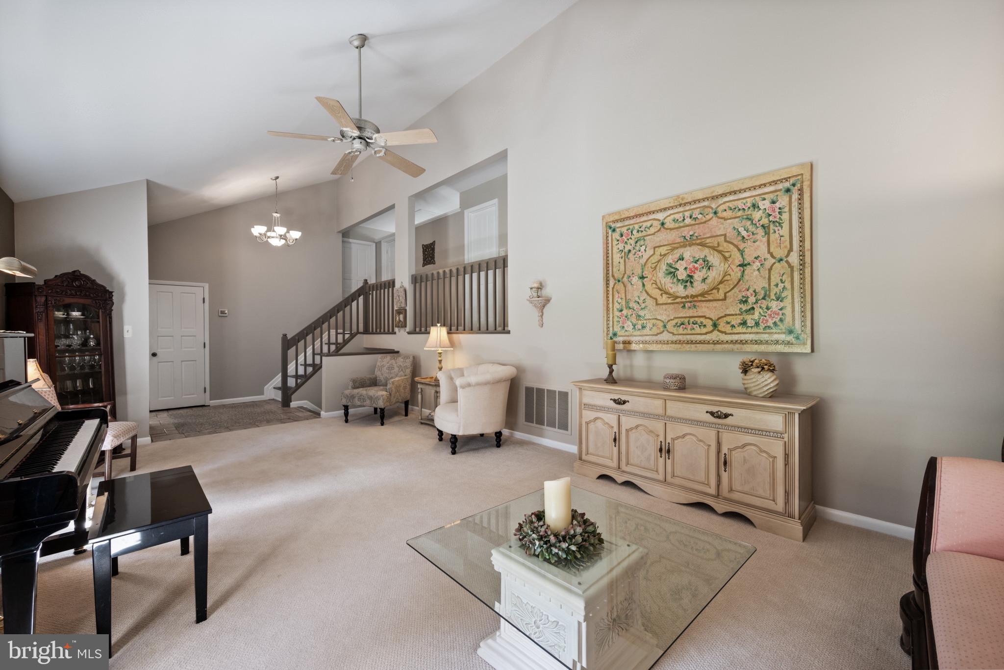 ORCHARD LAKES - Residential