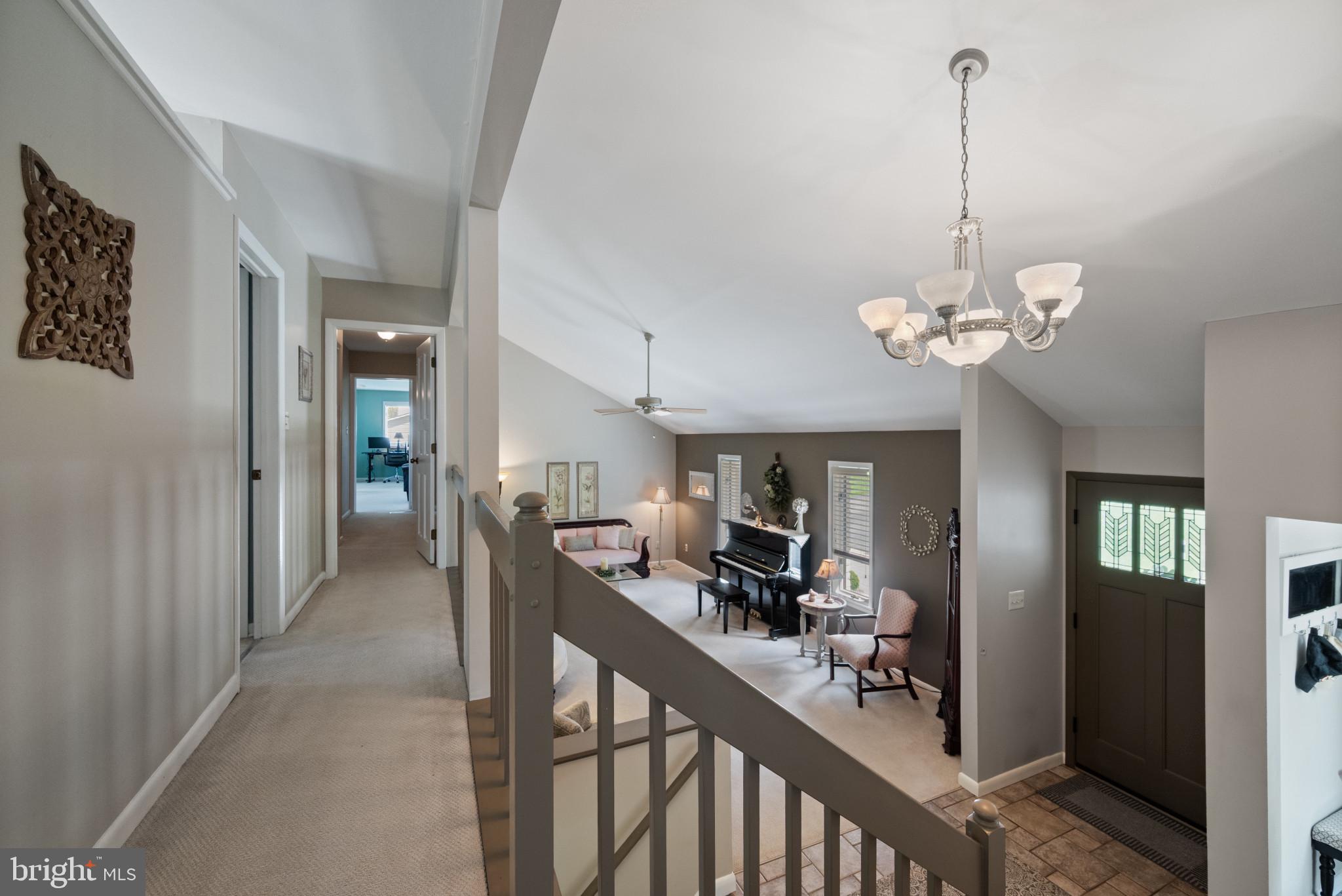 ORCHARD LAKES - Residential