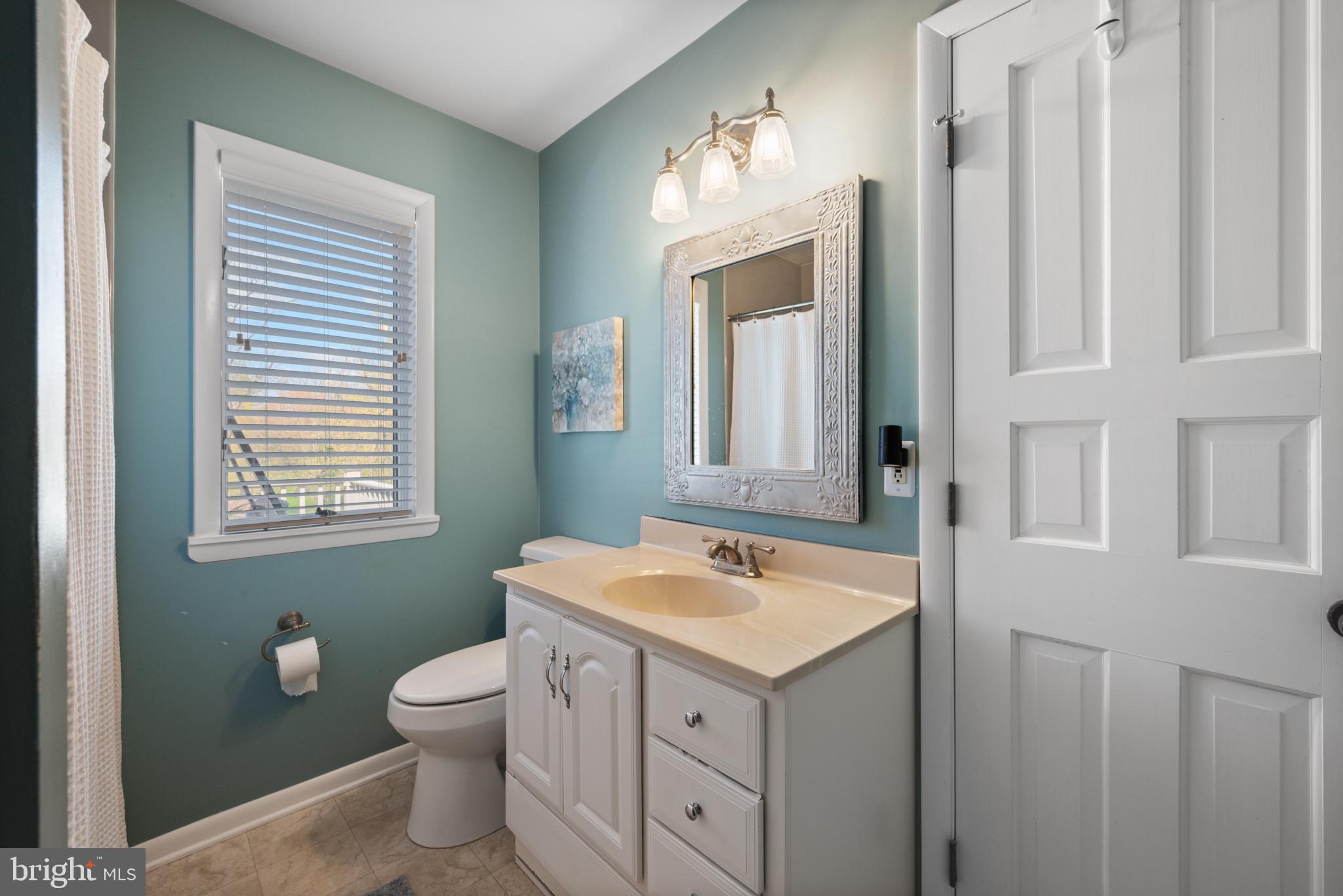 ORCHARD LAKES - Residential