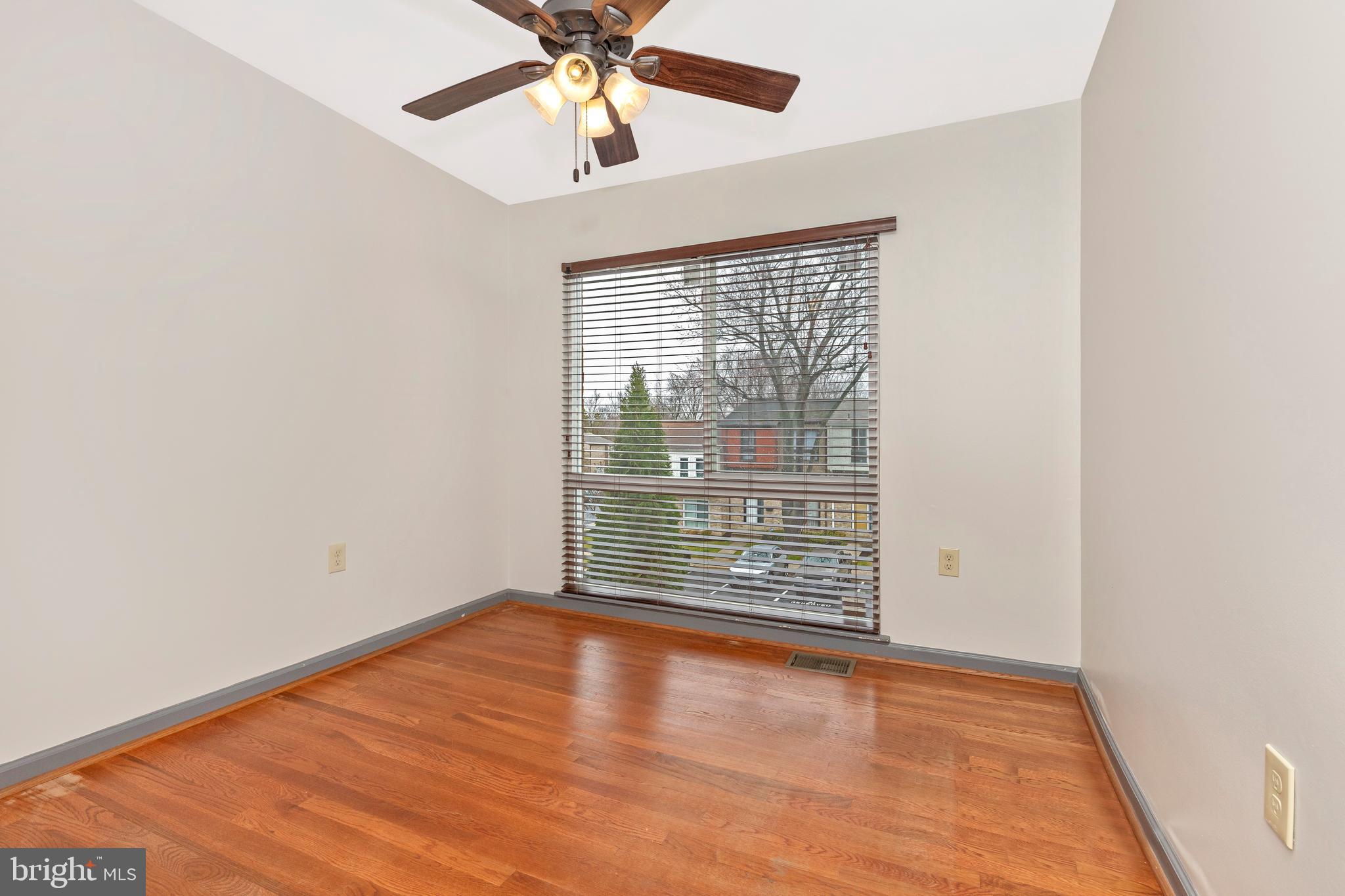 MILL CREEK TOWNE - Residential