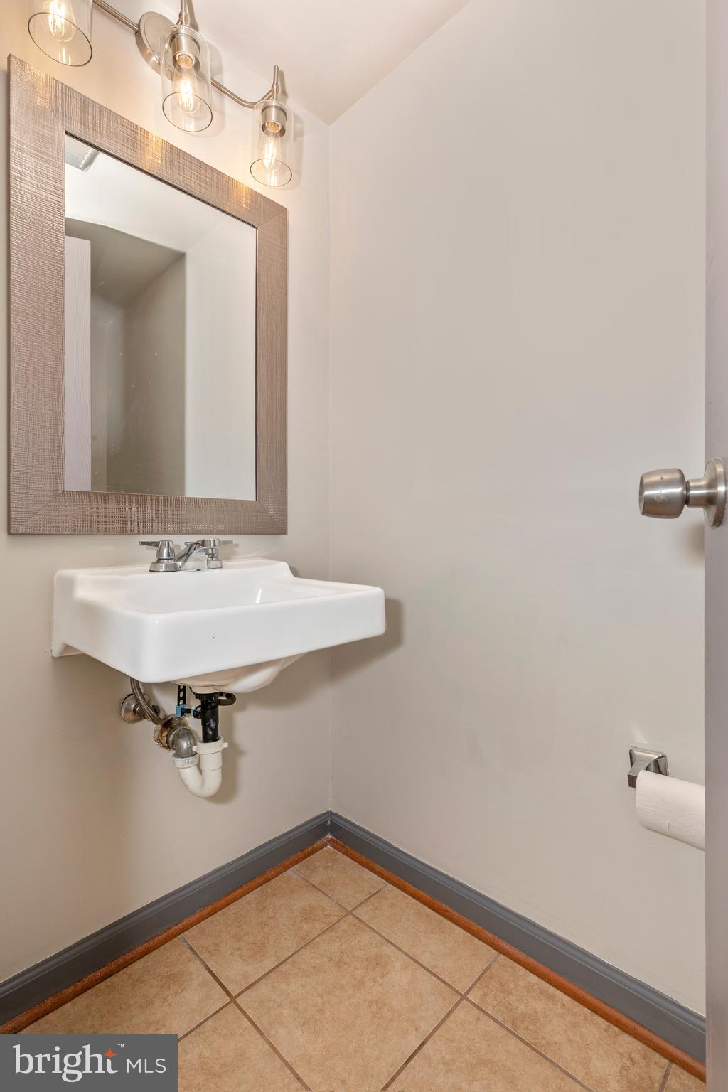 MILL CREEK TOWNE - Residential