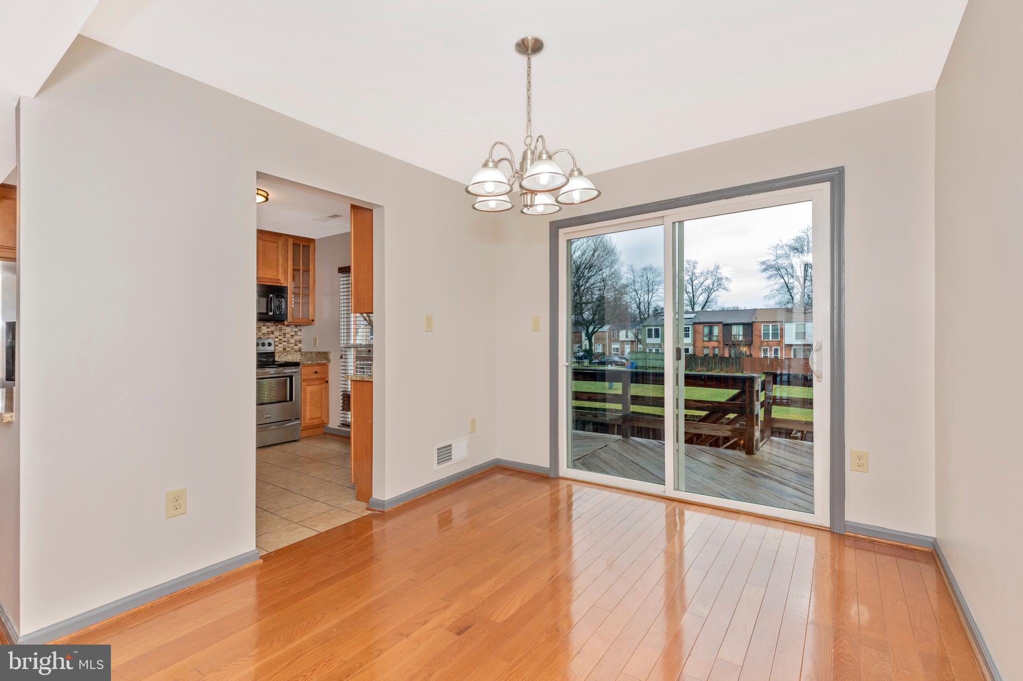 MILL CREEK TOWNE - Residential