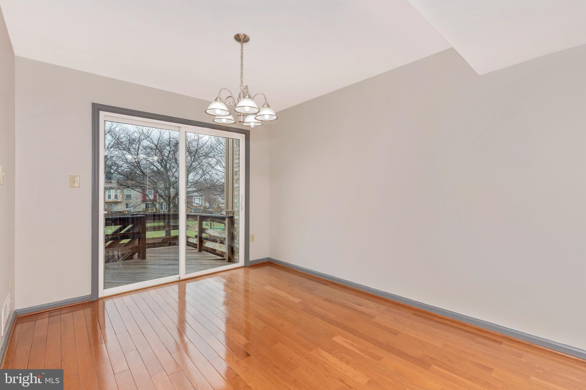 MILL CREEK TOWNE - Residential