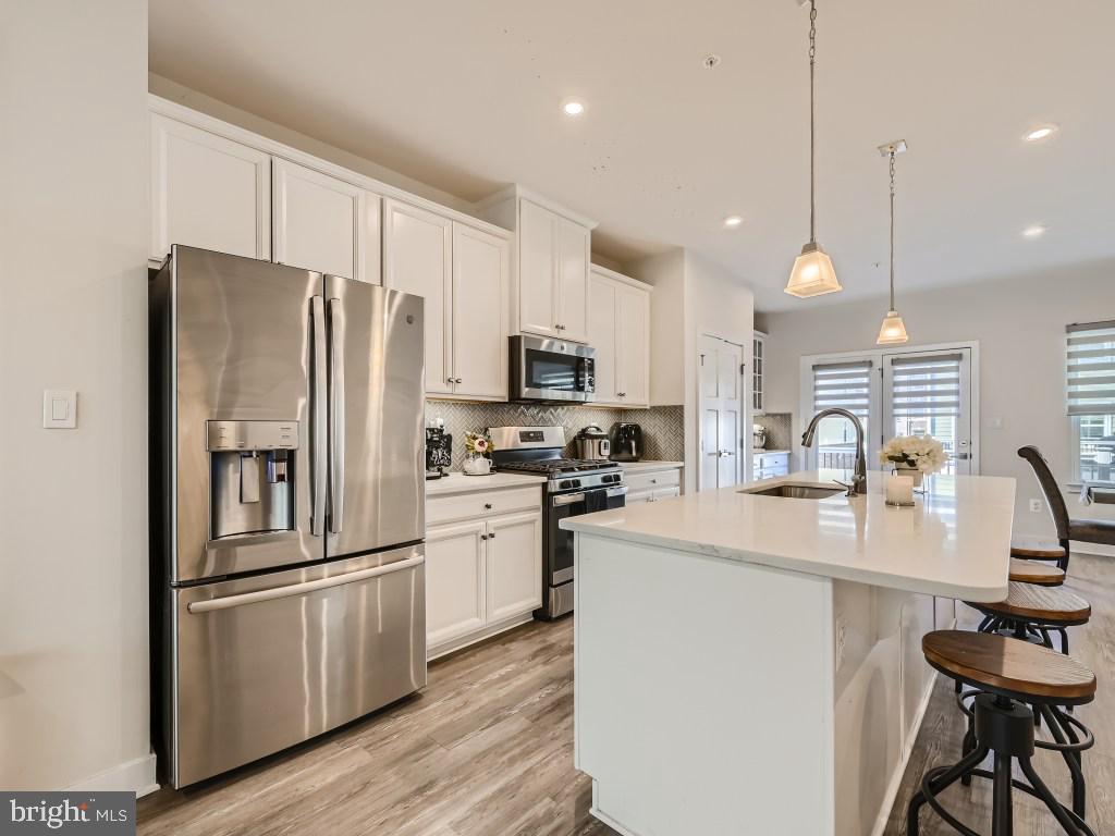 GREENLEIGH AT CROSSROADS - Residential Lease