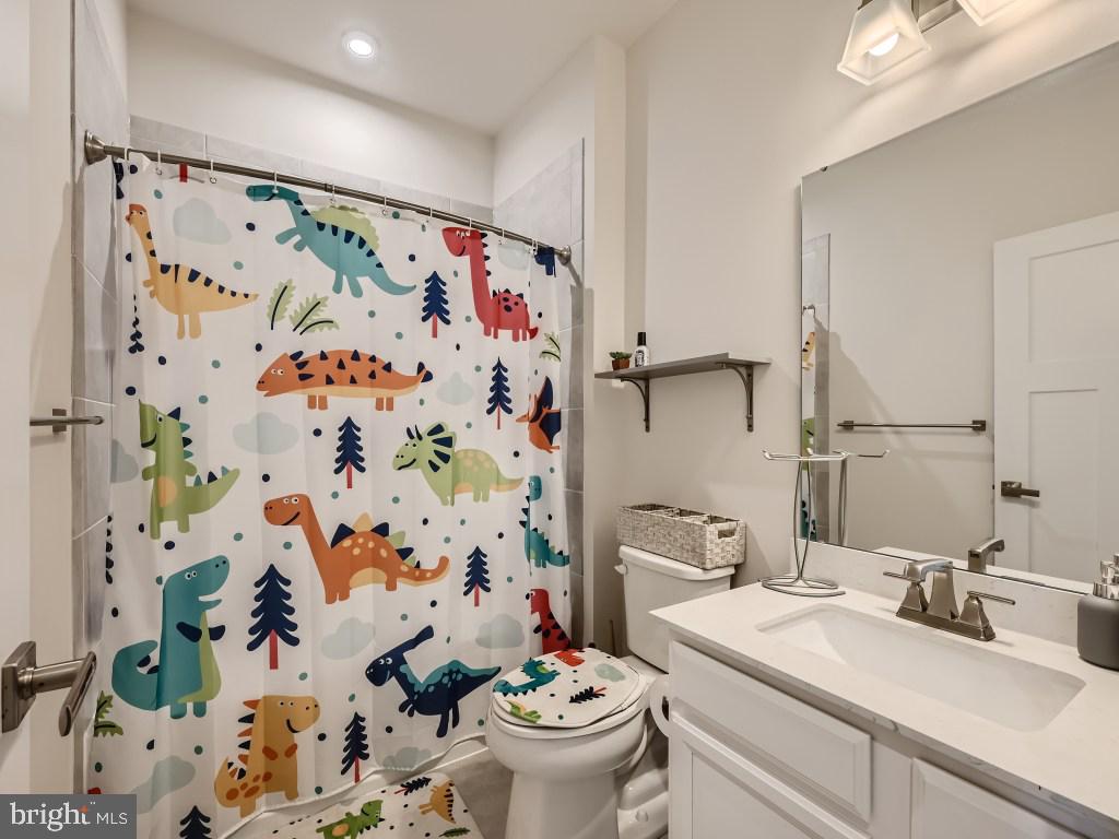 GREENLEIGH AT CROSSROADS - Residential Lease