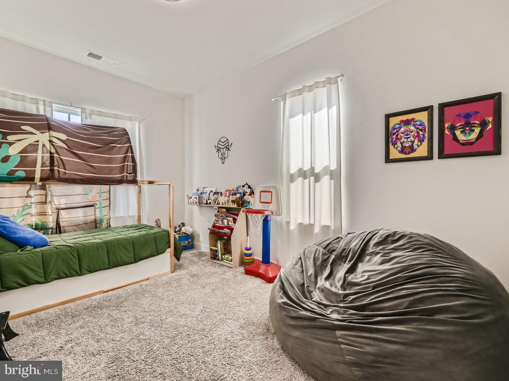 GREENLEIGH AT CROSSROADS - Residential Lease