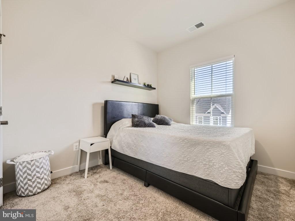 GREENLEIGH AT CROSSROADS - Residential Lease