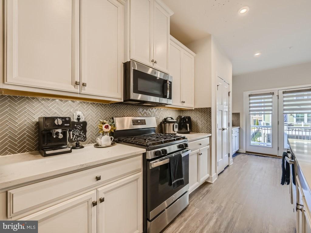 GREENLEIGH AT CROSSROADS - Residential Lease