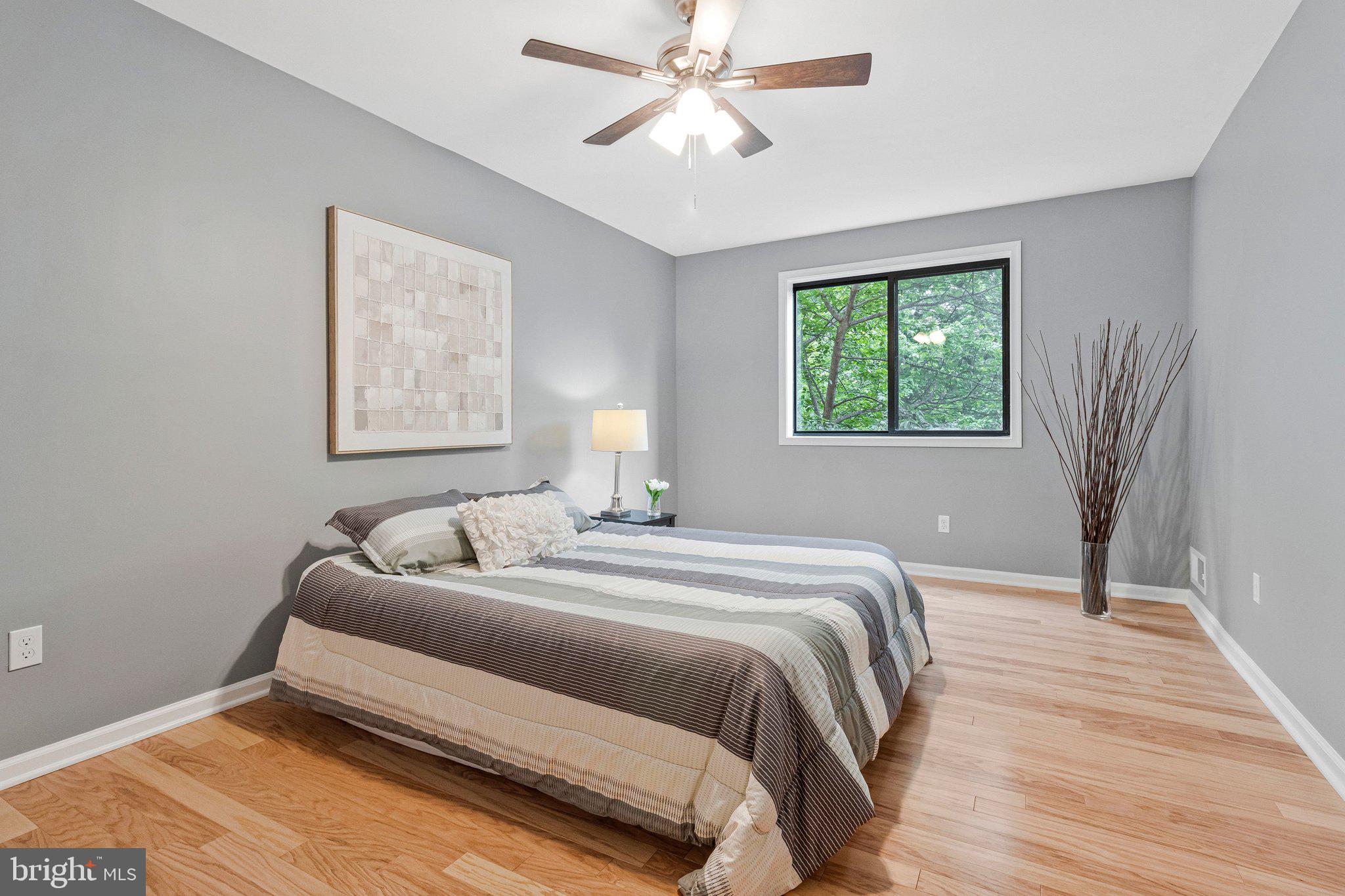 FALLS CHURCH GARDENS - Residential