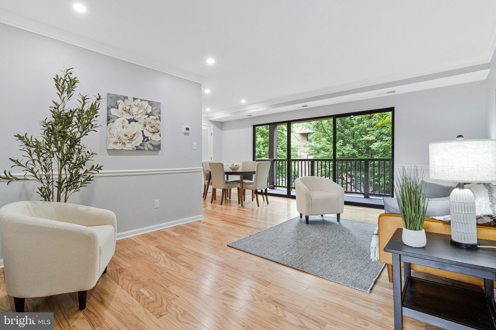 FALLS CHURCH GARDENS - Residential