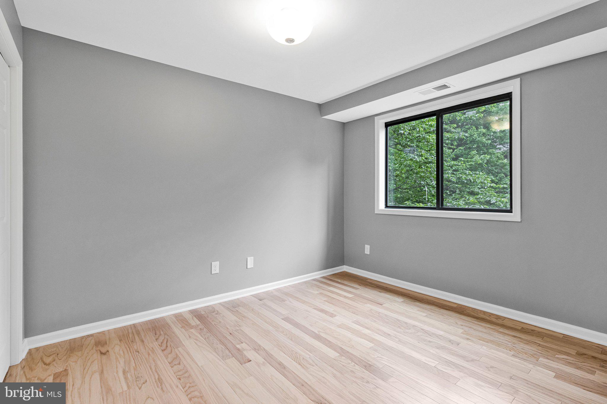 FALLS CHURCH GARDENS - Residential