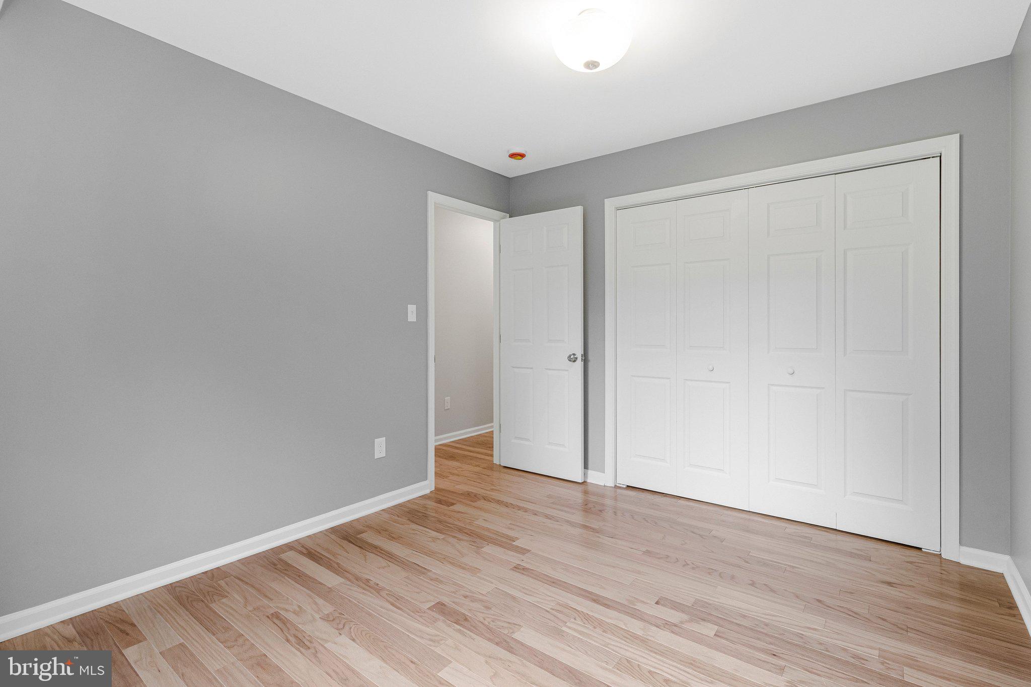 FALLS CHURCH GARDENS - Residential