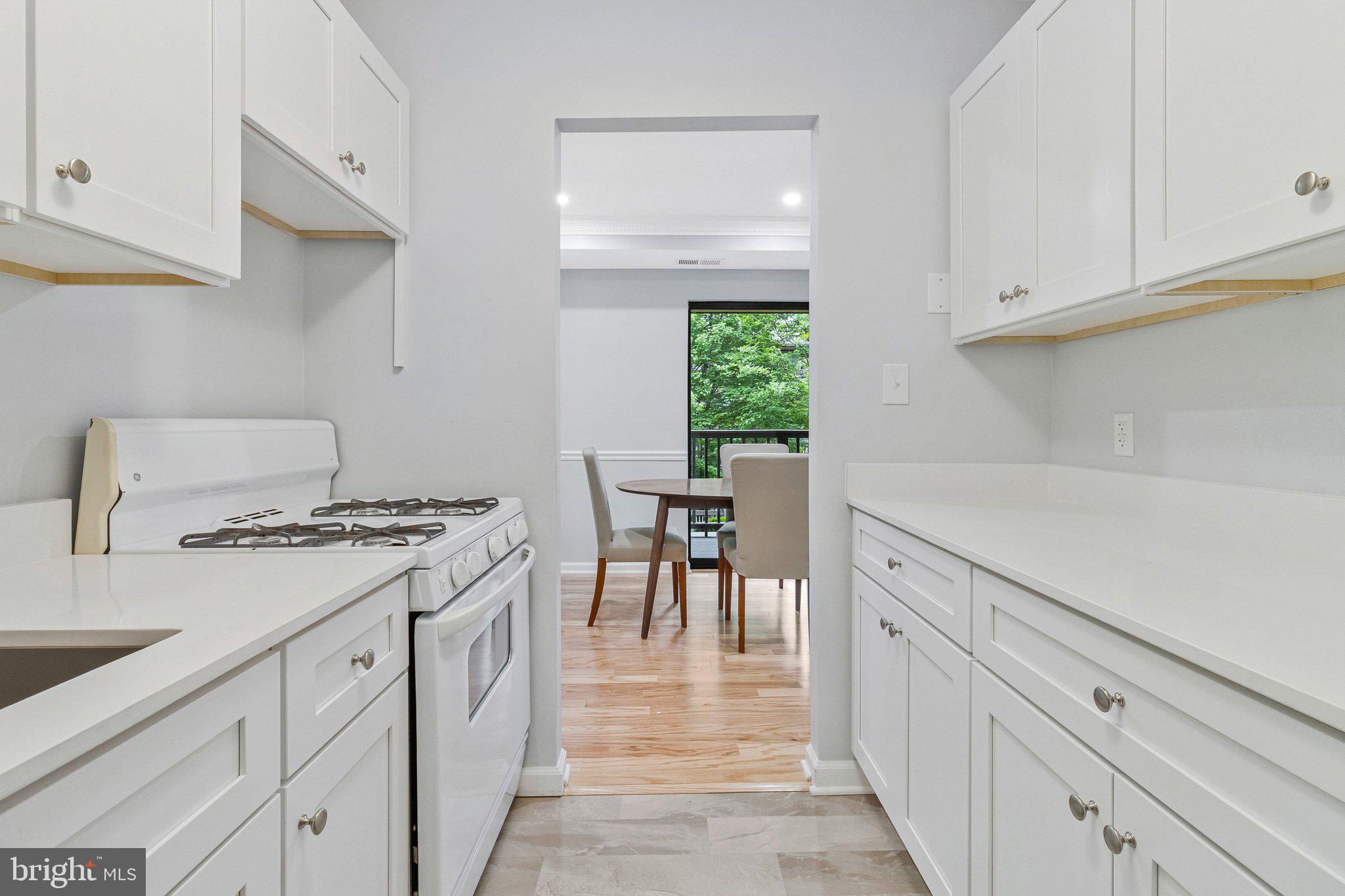 FALLS CHURCH GARDENS - Residential