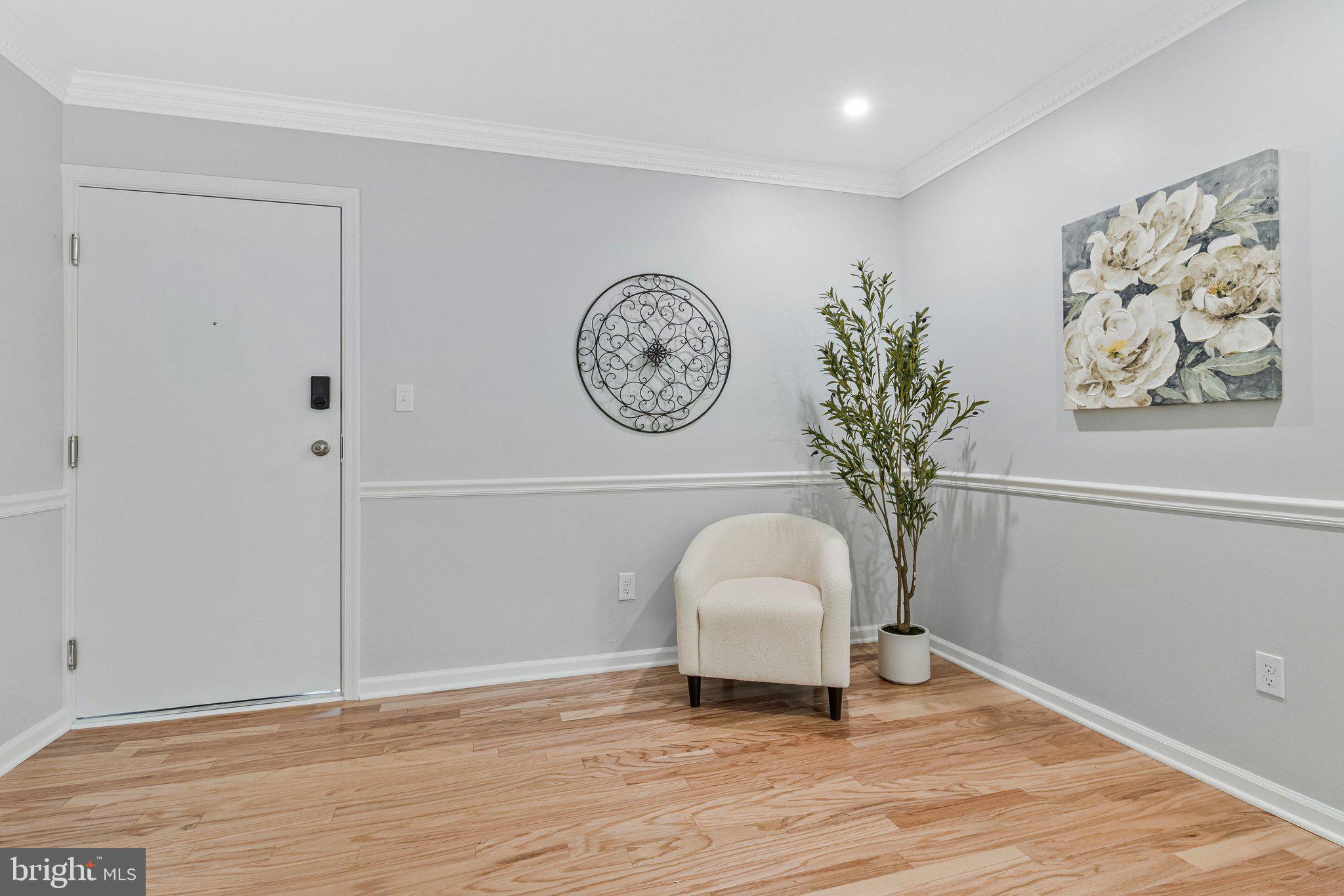 FALLS CHURCH GARDENS - Residential