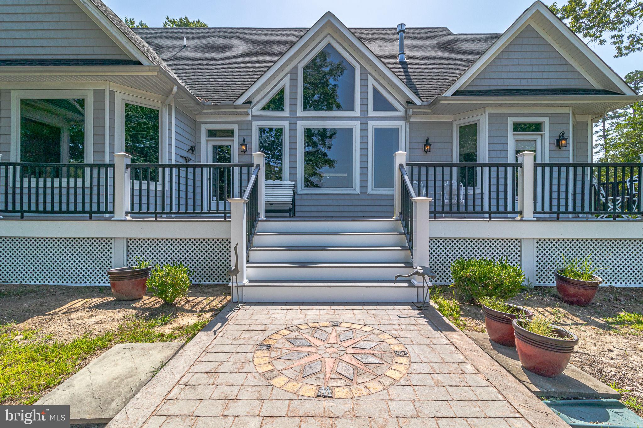 392 LAUREL LANE