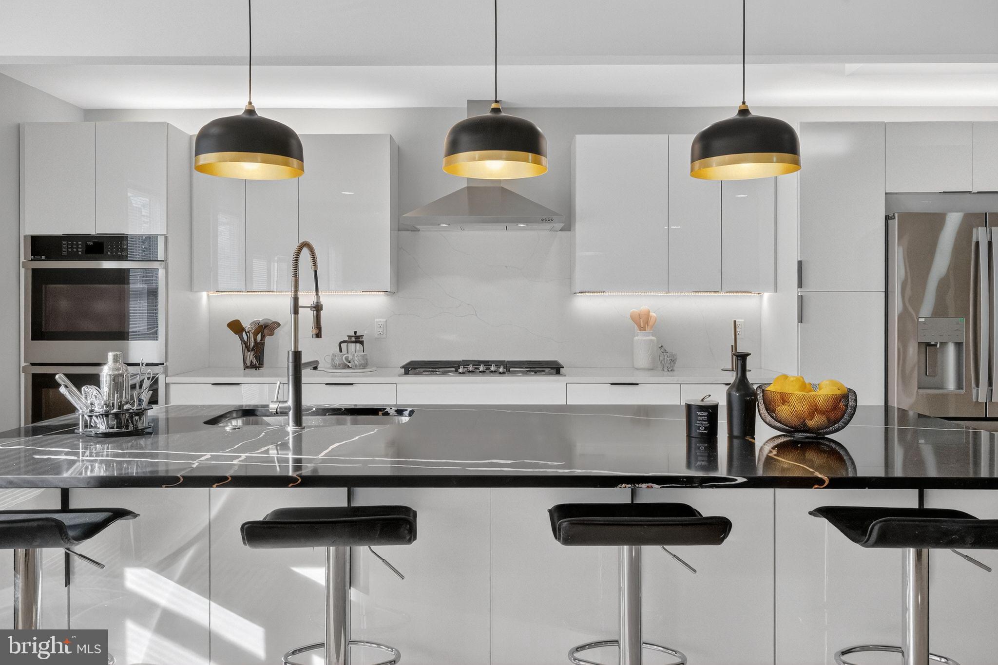 3151 NEWTON STREET NE