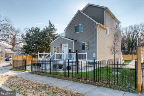 Photo of 3151 Newton Street NE, WASHINGTON, DC 20018 (MLS # DCDC2254944)