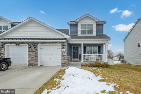 Townhouse For Sale - 183 Gladwyne Road<br/> SMYRNA, DE 19977