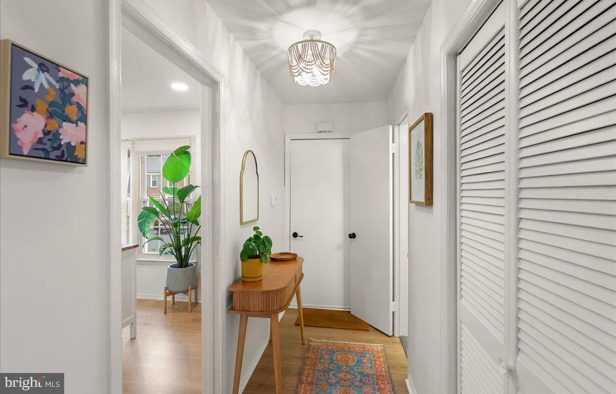 Reston, Virginia 20191, United States, 3 Bedrooms Bedrooms, ,3 BathroomsBathrooms,Residential,Active,213301