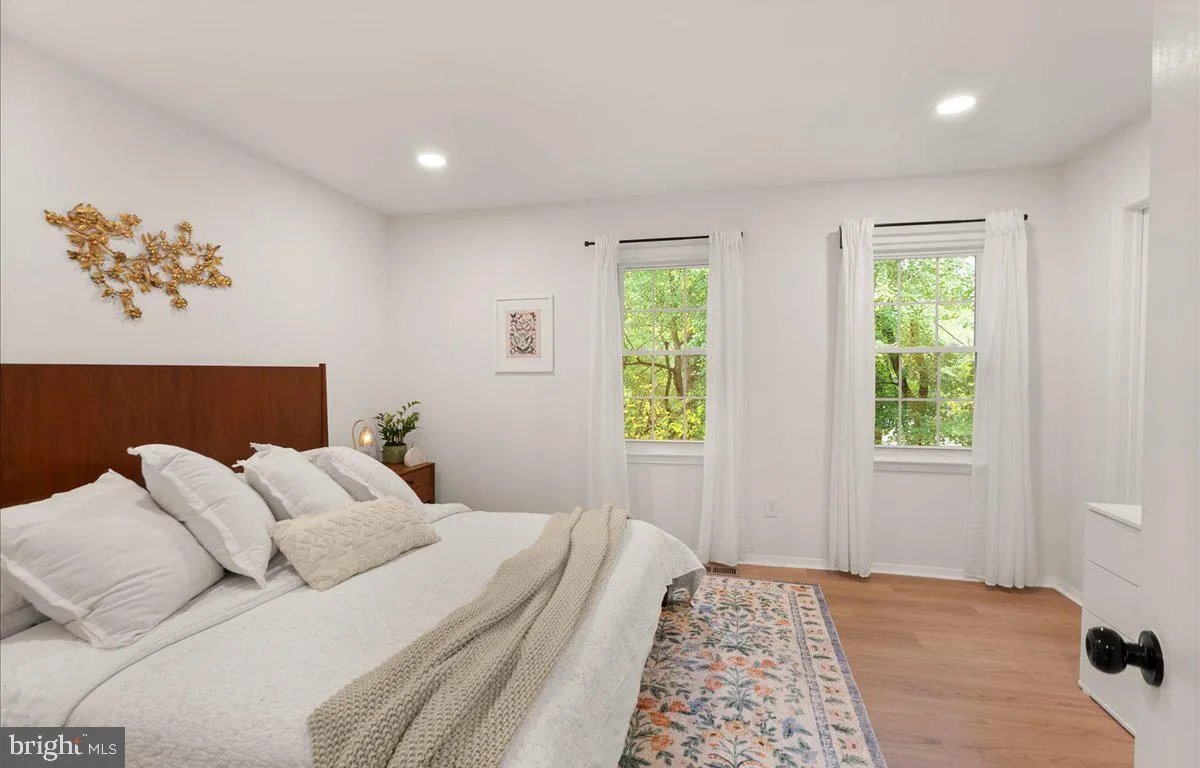 Reston, Virginia 20191, United States, 3 Bedrooms Bedrooms, ,3 BathroomsBathrooms,Residential,Active,213301