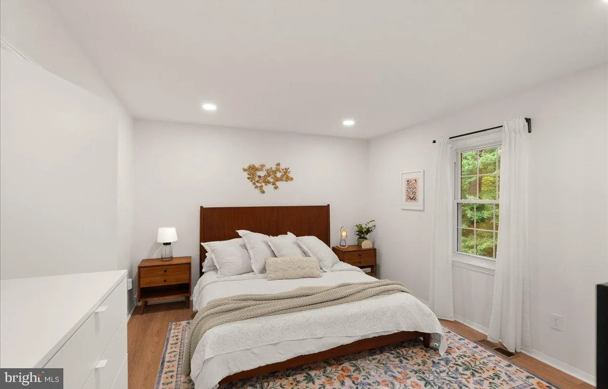 Reston, Virginia 20191, United States, 3 Bedrooms Bedrooms, ,3 BathroomsBathrooms,Residential,Active,213301