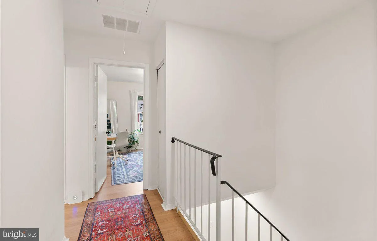 Reston, Virginia 20191, United States, 3 Bedrooms Bedrooms, ,3 BathroomsBathrooms,Residential,Active,213301