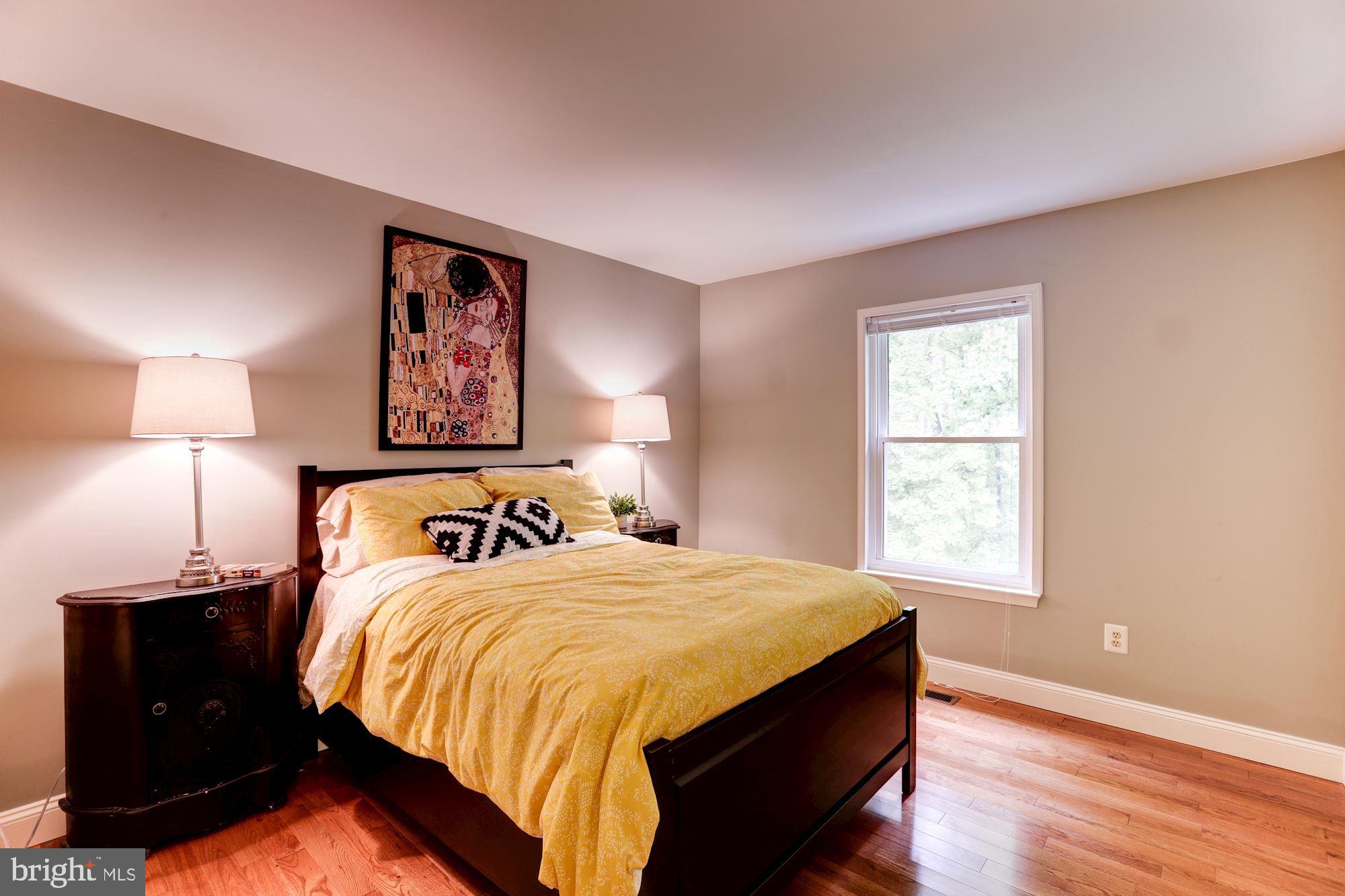 MONTCLAIR/COUNTRY CLUB - Residential