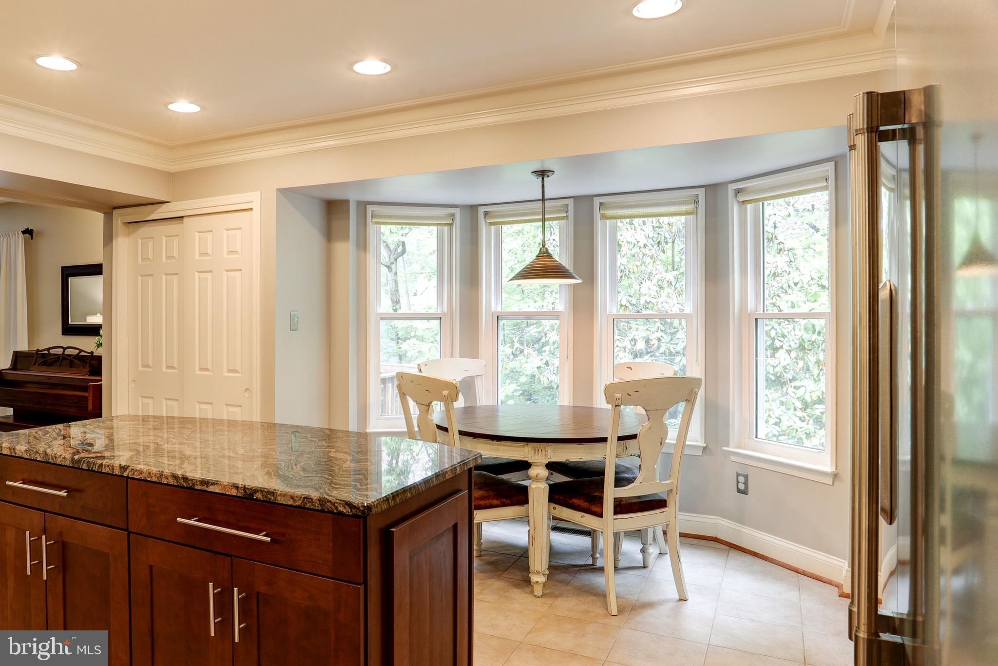 MONTCLAIR/COUNTRY CLUB - Residential