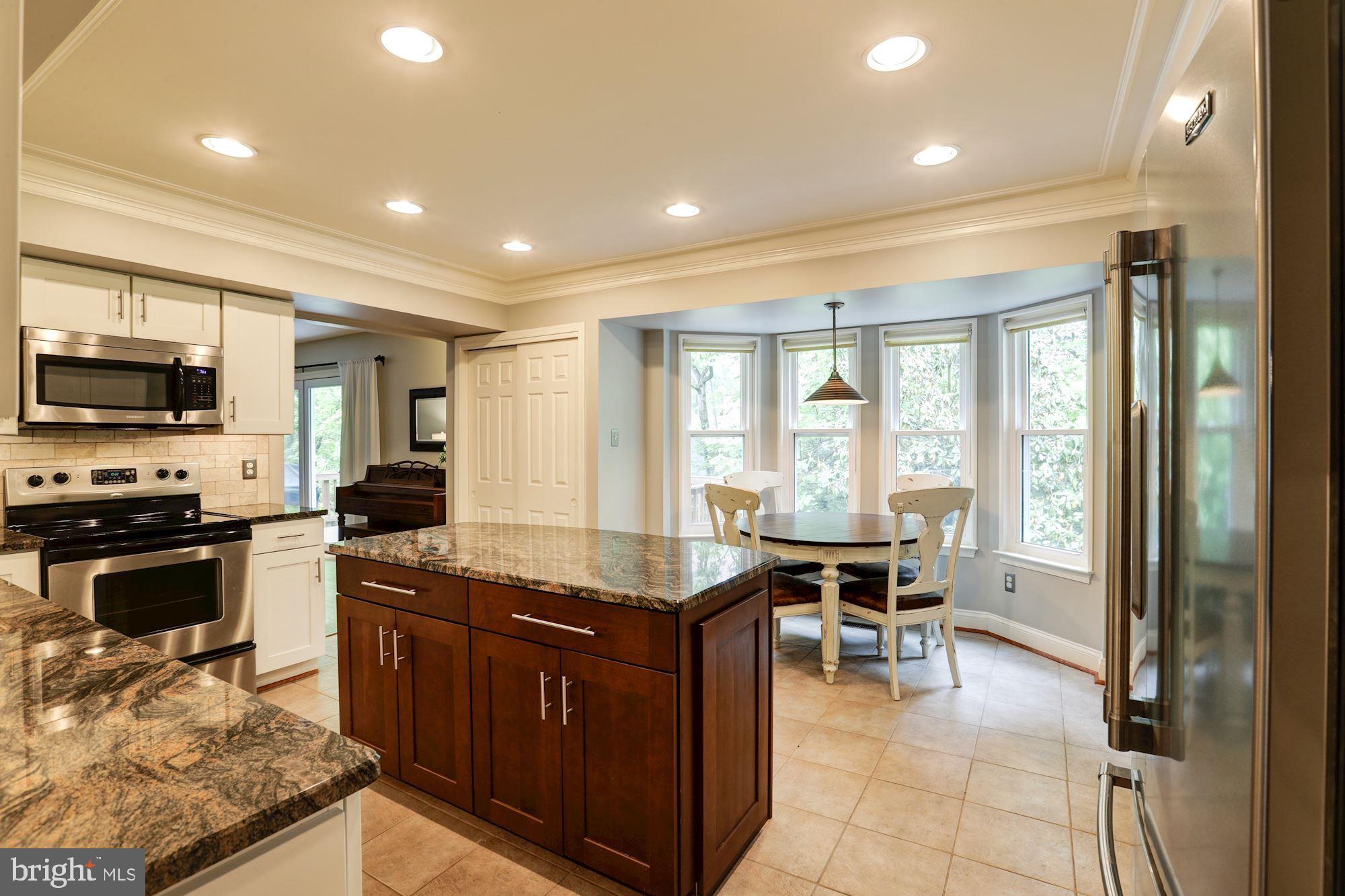 MONTCLAIR/COUNTRY CLUB - Residential